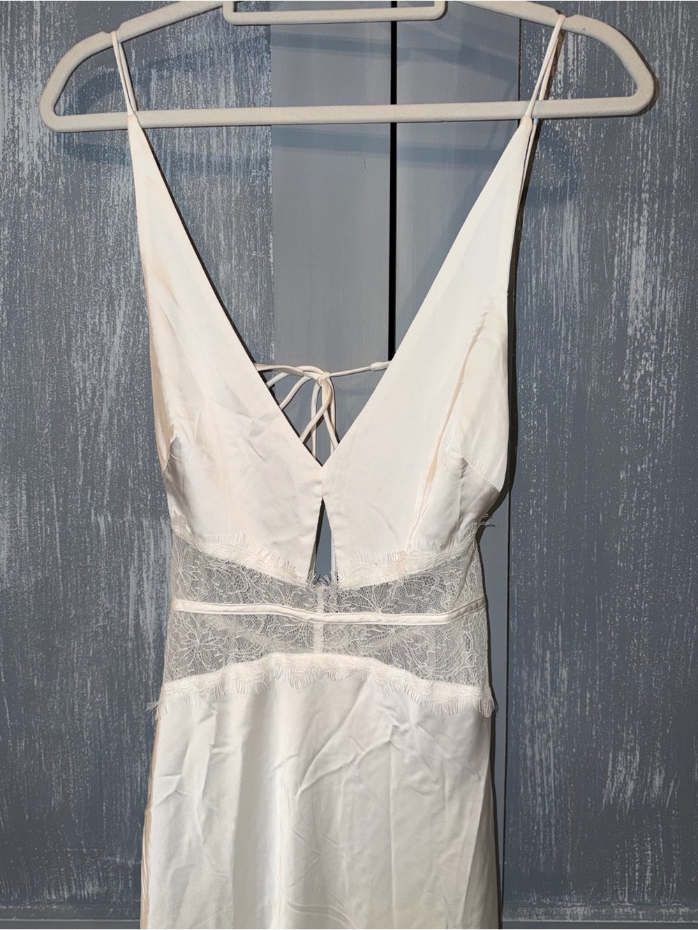 Selfie Leslie Honeybee Lace Trim White Maxi Dress NWT XS - Picture 5 of 9
